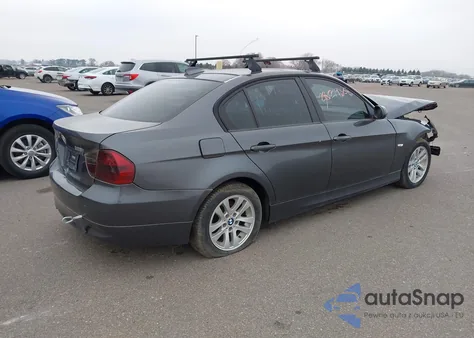 2006 BMW 325I z USA, uszkodzony, nr VIN WBAVB17576NK39044